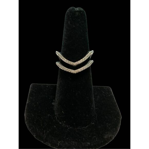 Modern CZ ring - Picture 8 of 16